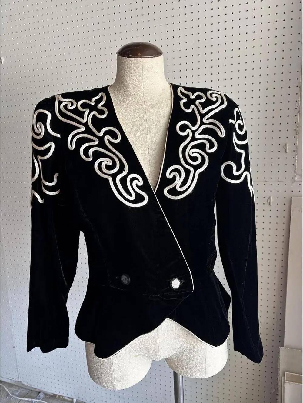 Vintage Black Velvet Jacket with White Embroidered Detail - Picture 1 of 9